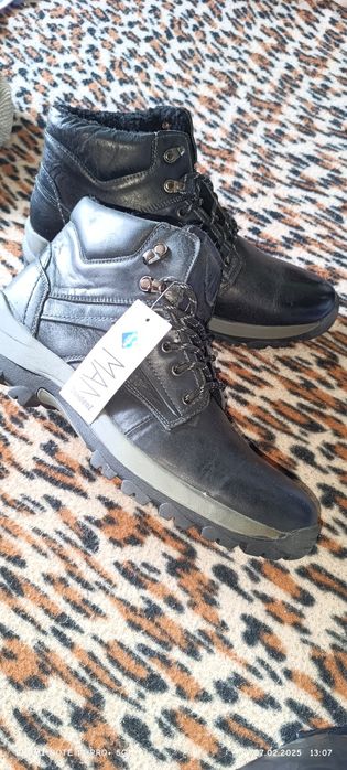 Мъжки маратонки и обувки