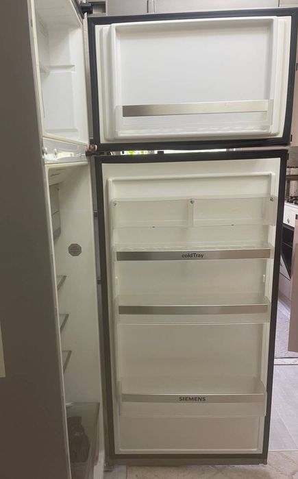 Продаю холодильник  Siemens в хорошем состоянии.