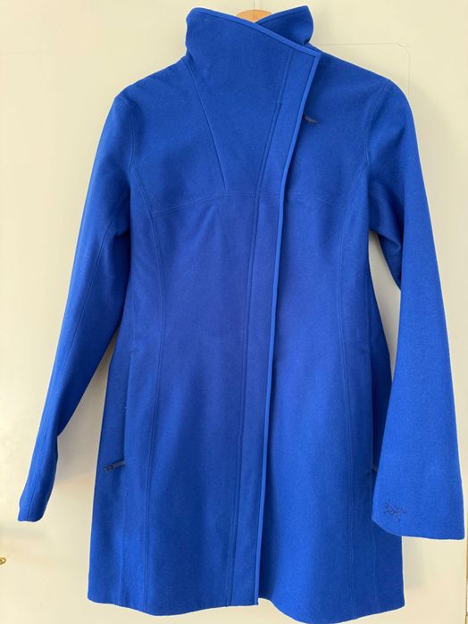 Палто Arcteryx Elda Coat в син цвят.