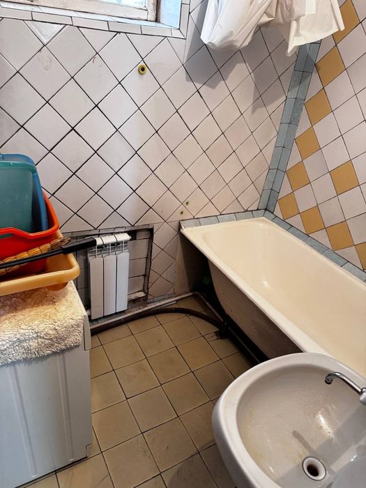 Метро Тинчлик 77 серия 3х комнатная