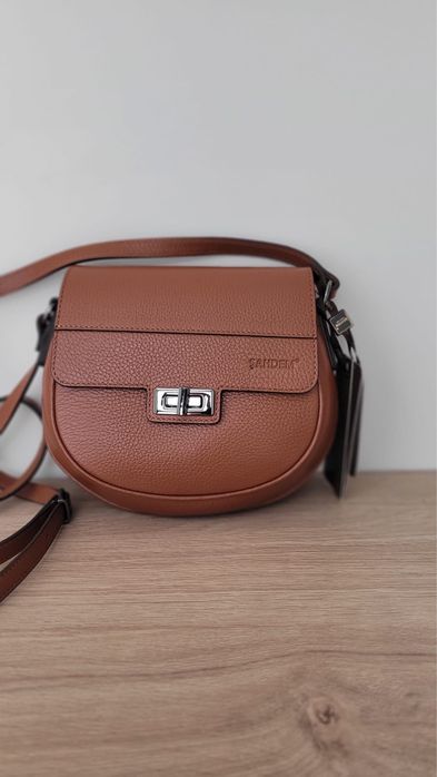 Poseta piele culoare camel