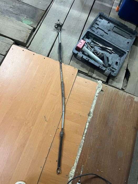 Тросик спецлерия на passat b3