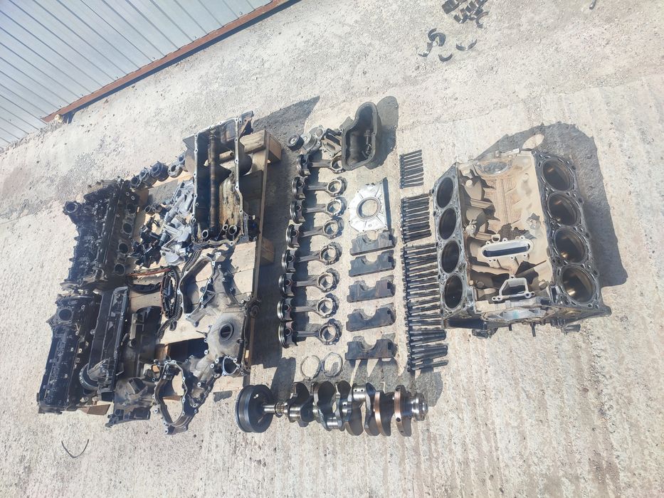 Двигатель vk-56 от Ниссан потрол