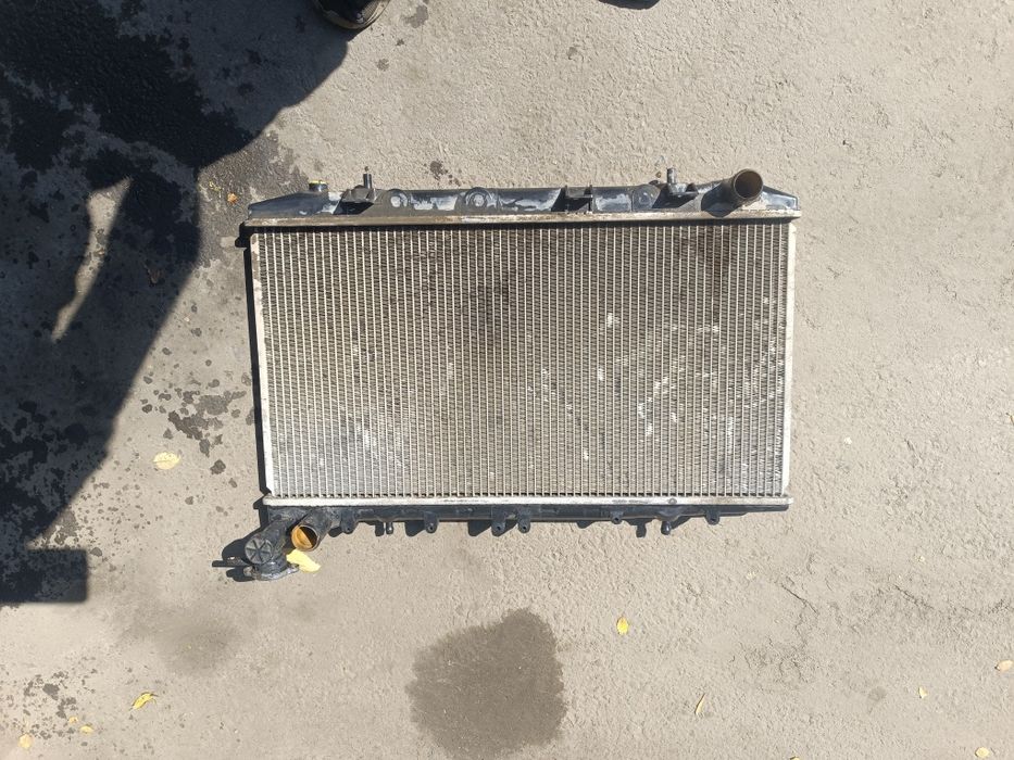 Радиатор охлаждения основной nissan primera p10