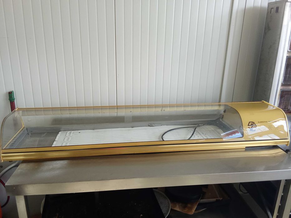 Витрина за салати 1,70 метра