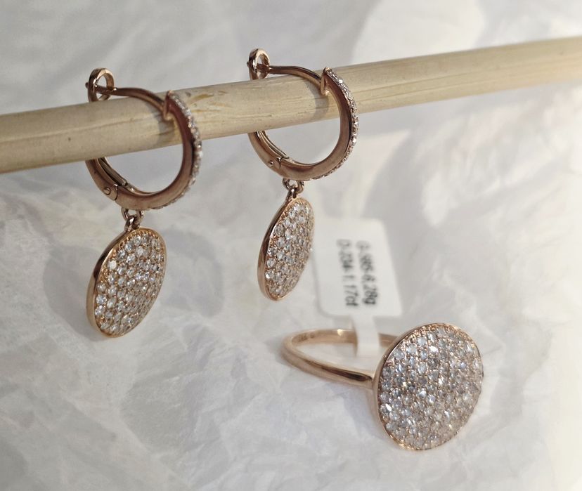 Красивы ювелирный комплект