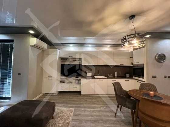 Тристаен апартамент - Център - 179493