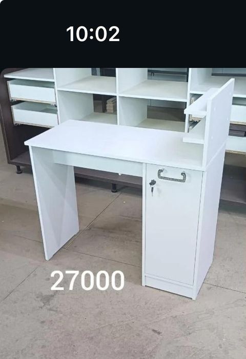 Маникюрные столы новые Акция