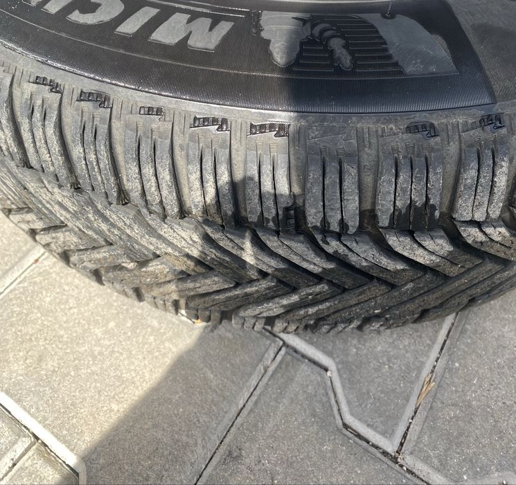 Джанти за Mercedes 16 цола, 7.5J, et45 със зимни гуми Michelin Alpin 6 dot 1922