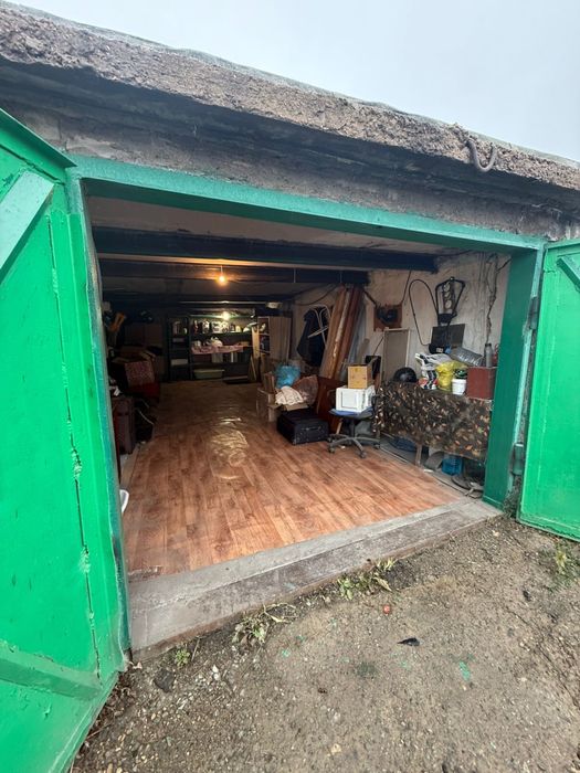 Продаётся отличный гараж