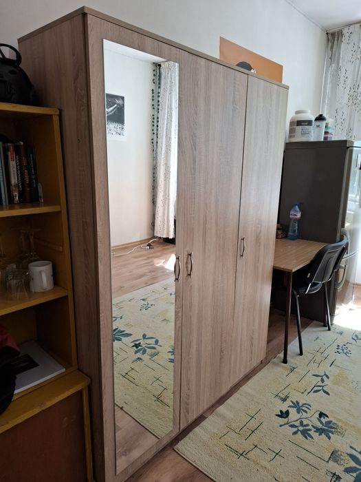 Гардероб за дрехи