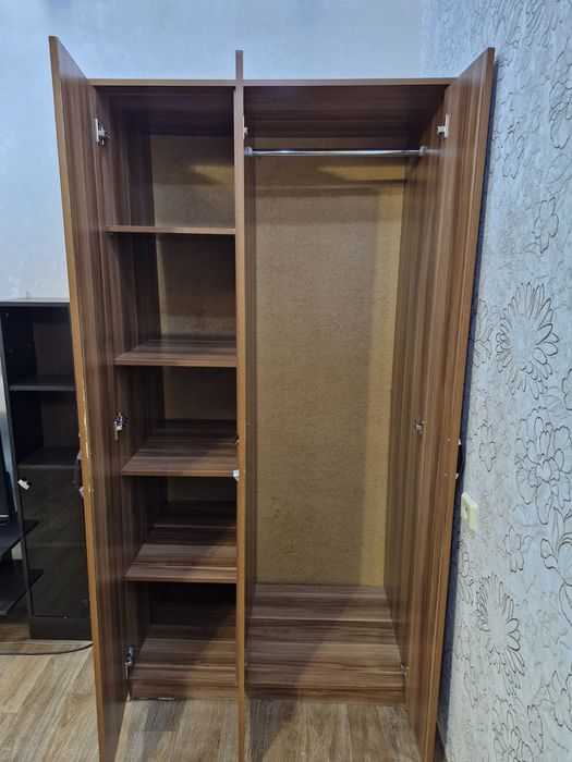 Продам шкаф для одежды