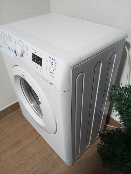 Стиральная машина Indesit