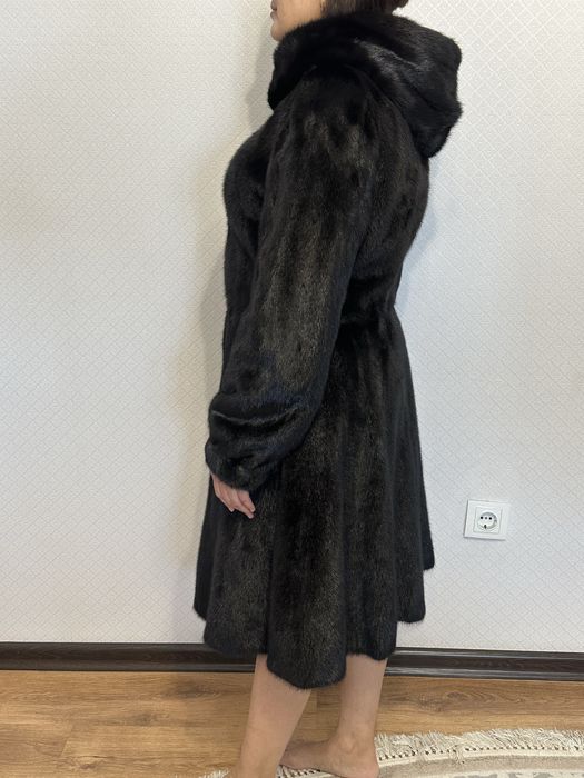 Норковая шуба с капюшоном