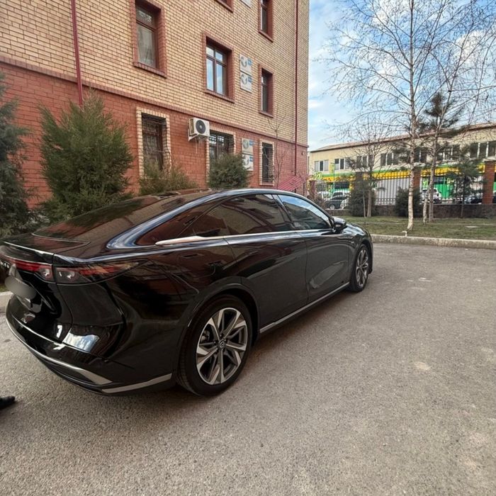 Mazda ez 6 черная