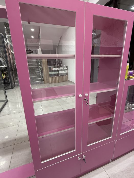 Витрины под косметику