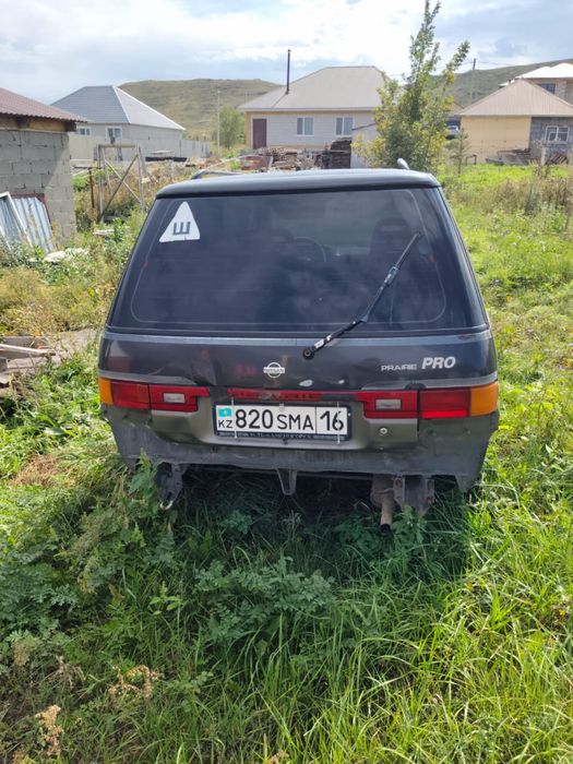 Продам машину, цена договореая