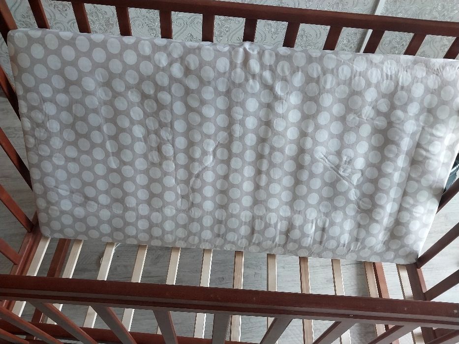 Срочно Продам детскую кроватку