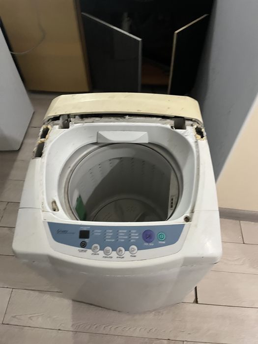 Стиральная машинка автомат рабочая