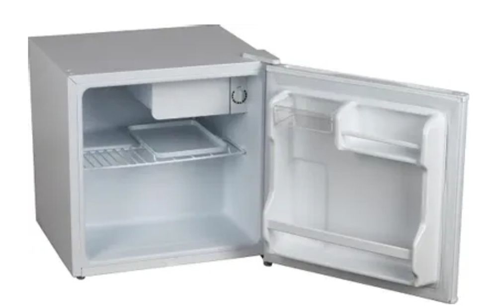 Продам мини холодильник Бирюса М 50