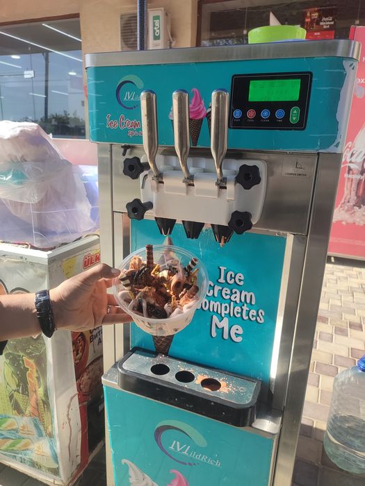 Marojniy aparat 220w  yangi ideal qolgan malumot teldan beriladi