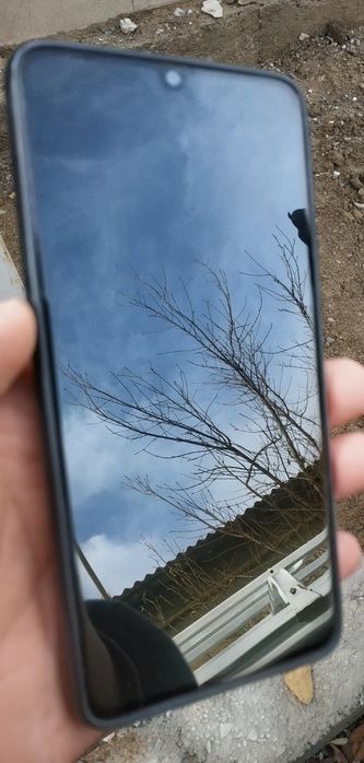 Продам или обменяю Samsung A70, 6/128.