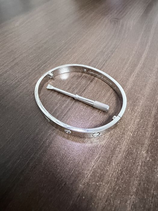 Bratara Cartier Love 4 diamonds