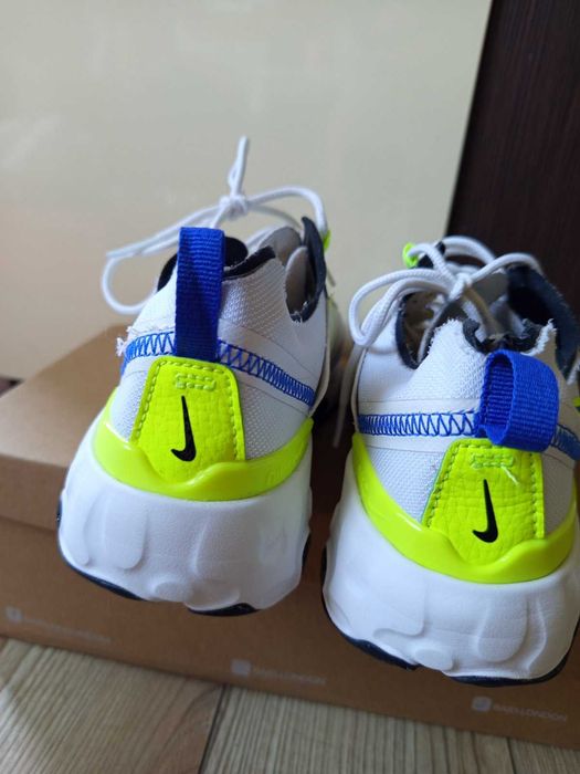 Дамски маратонки Nike Renew Element 55 Найк сникърси
