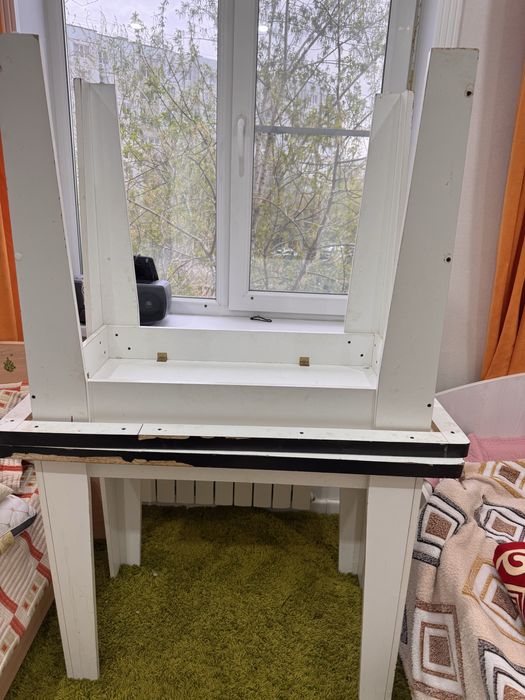 Стол кухонный  белый белый 15000