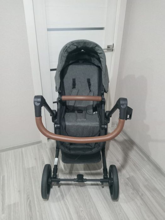 Продам коляску детскую