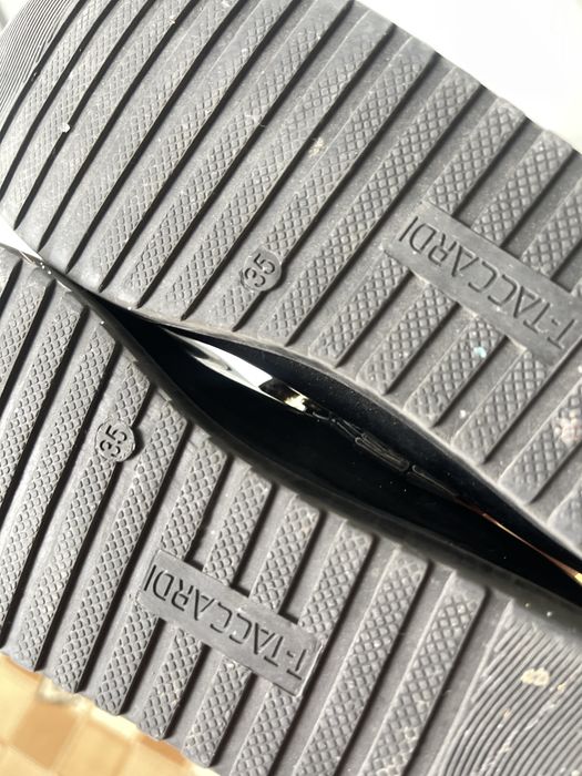 Туфли к школе лаковые