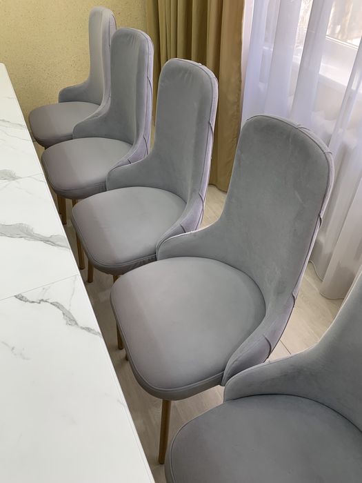 Стулья 12 штук .