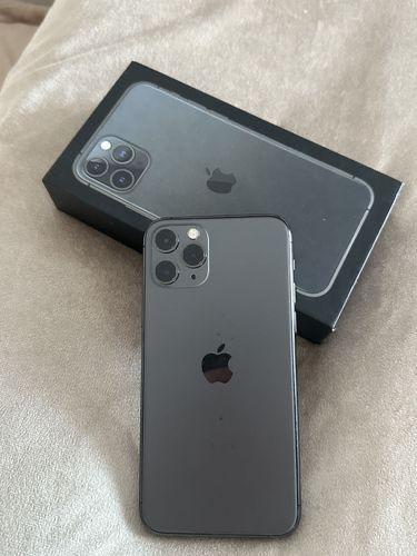 Продам Iphone 11 Pro