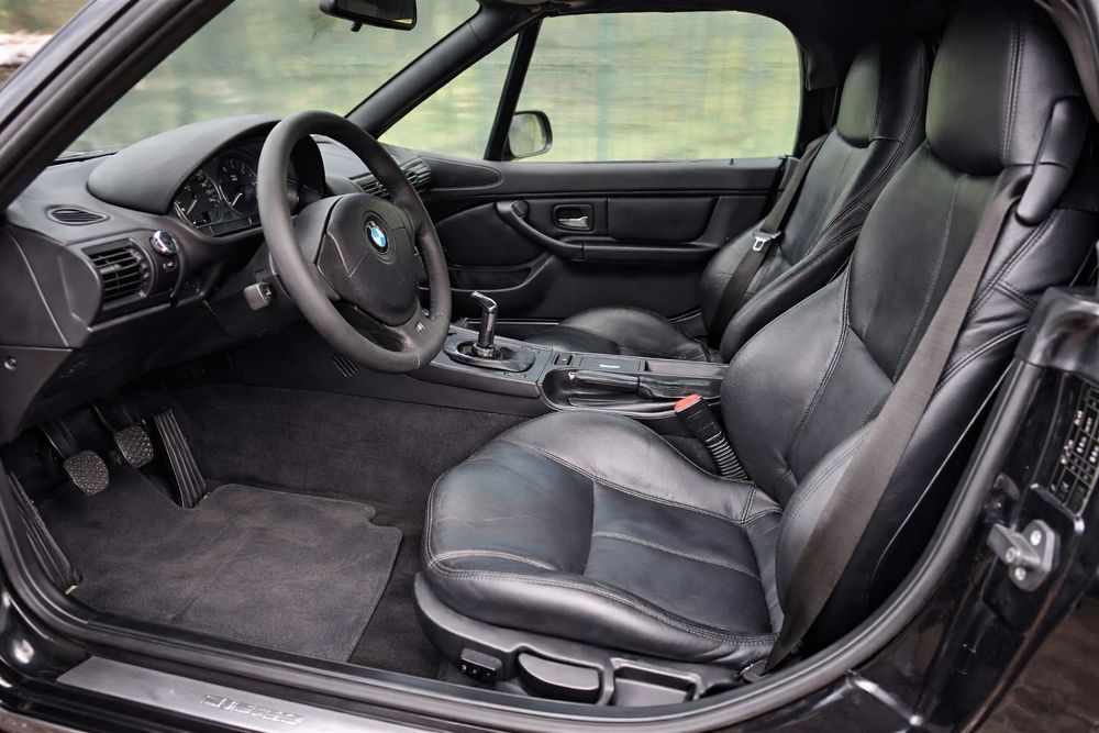 BMW Z3 M paket,6 cilindri.INTRETINUT
