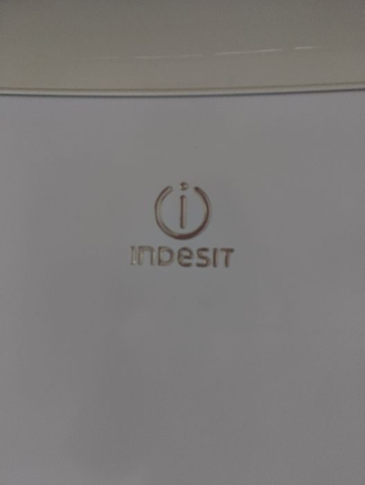 Хладилник с фризер