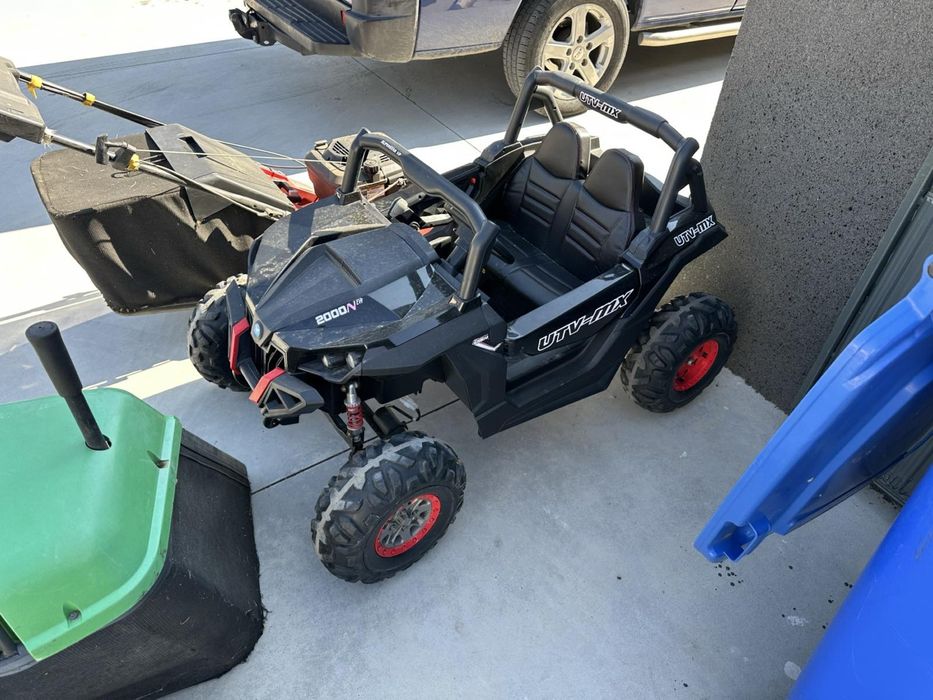 Акомулаторен джип UTV-MX