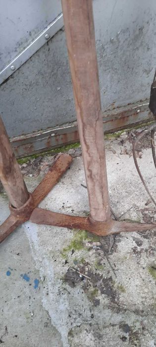 кирки - ковани, с дръжки