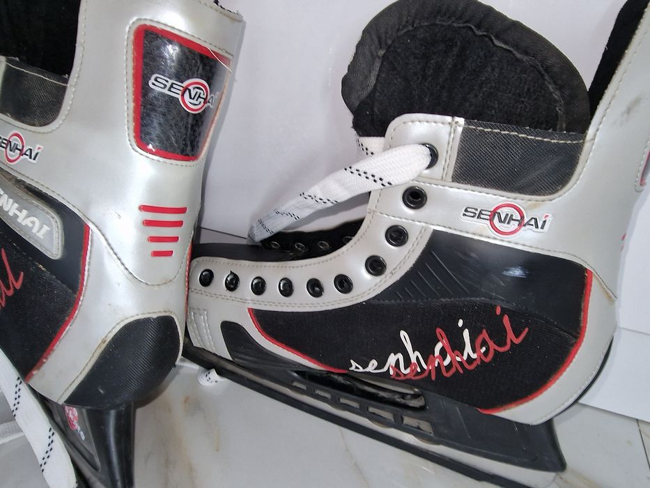 Коньки мужские 45 размер.