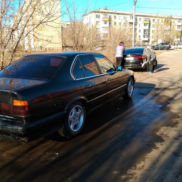 Срочно продам БМВ е34