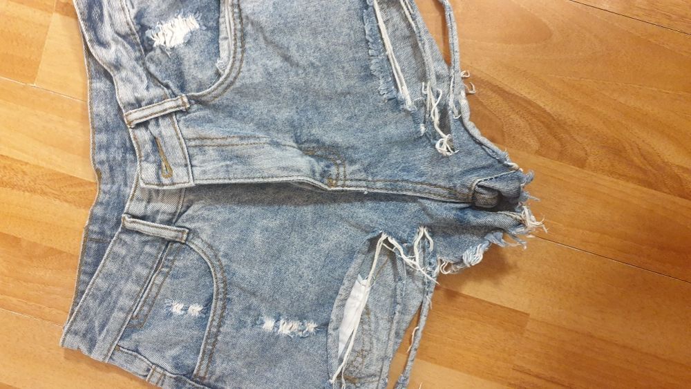 2 perechi blugi scurti