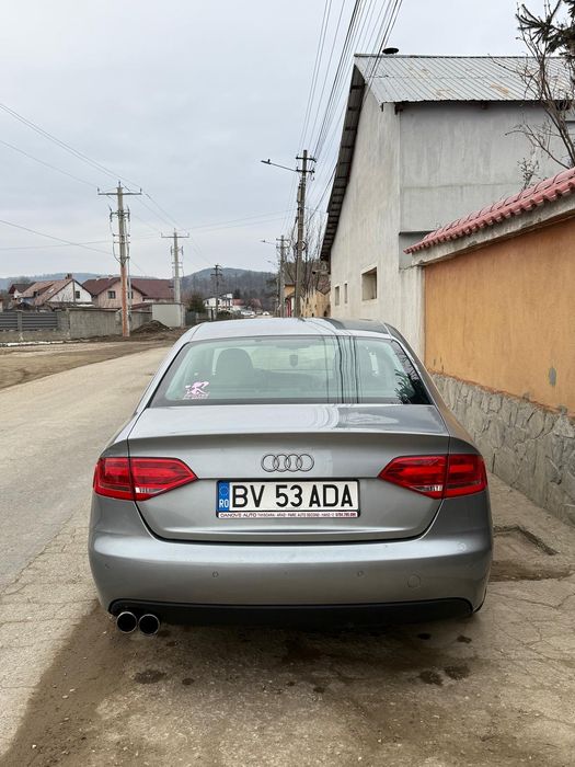 Vând Audi A4 Benzina