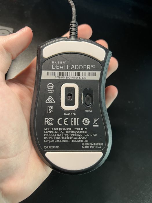 Mouse Gaming Razer DeathAdder V2 - Stare perfectă 10/10, Fir textil