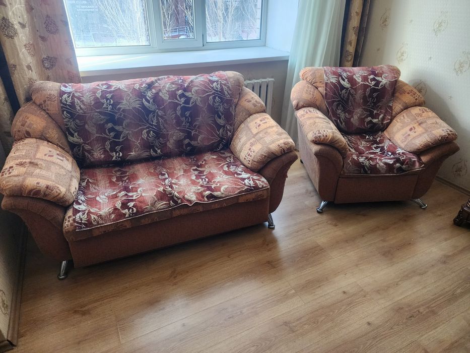 Продам диван и кресло