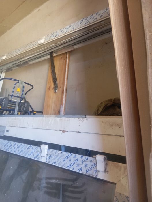 Дверь двусторочный алюмин.