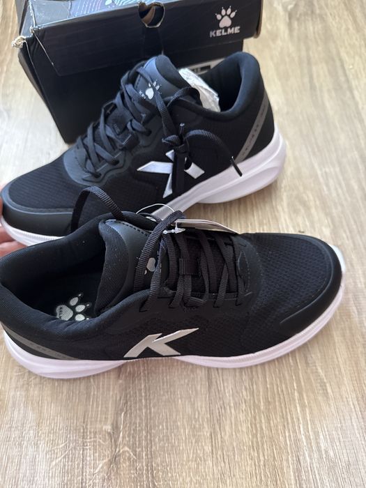 Кросовки 39 размер,