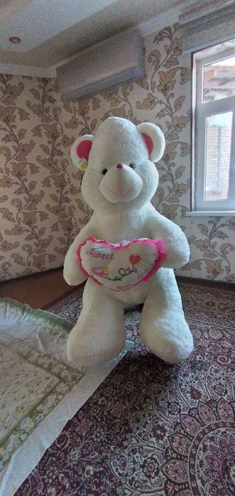 Oyinchoq ayiq yengi upakovkada