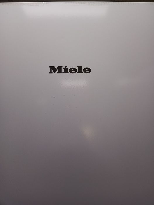 Комбиниран хладилник с фризер с 4 чекмеджета Миеле Miele 24 месеца гаранция!!!