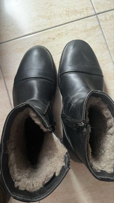 Ботинки эко кожа размер 42