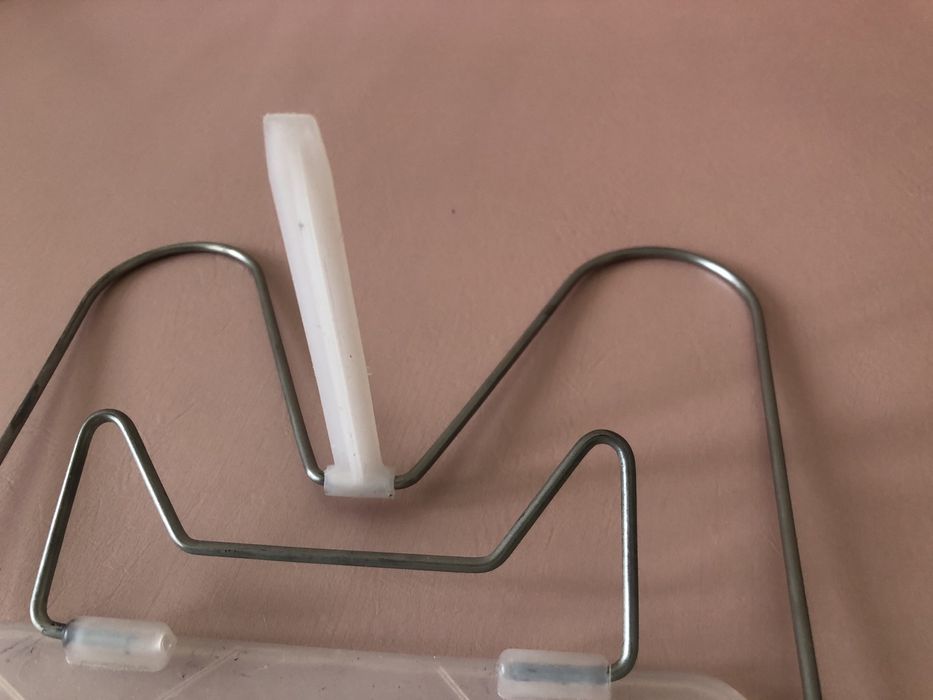 Подставка для книг