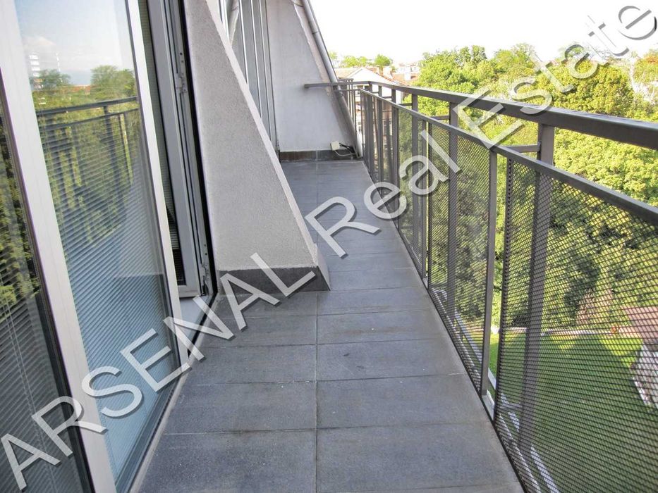 Дава се под наем Четиристаен апартамент в София, Център - 245 кв.м за 2144.55 € - Снимка #8